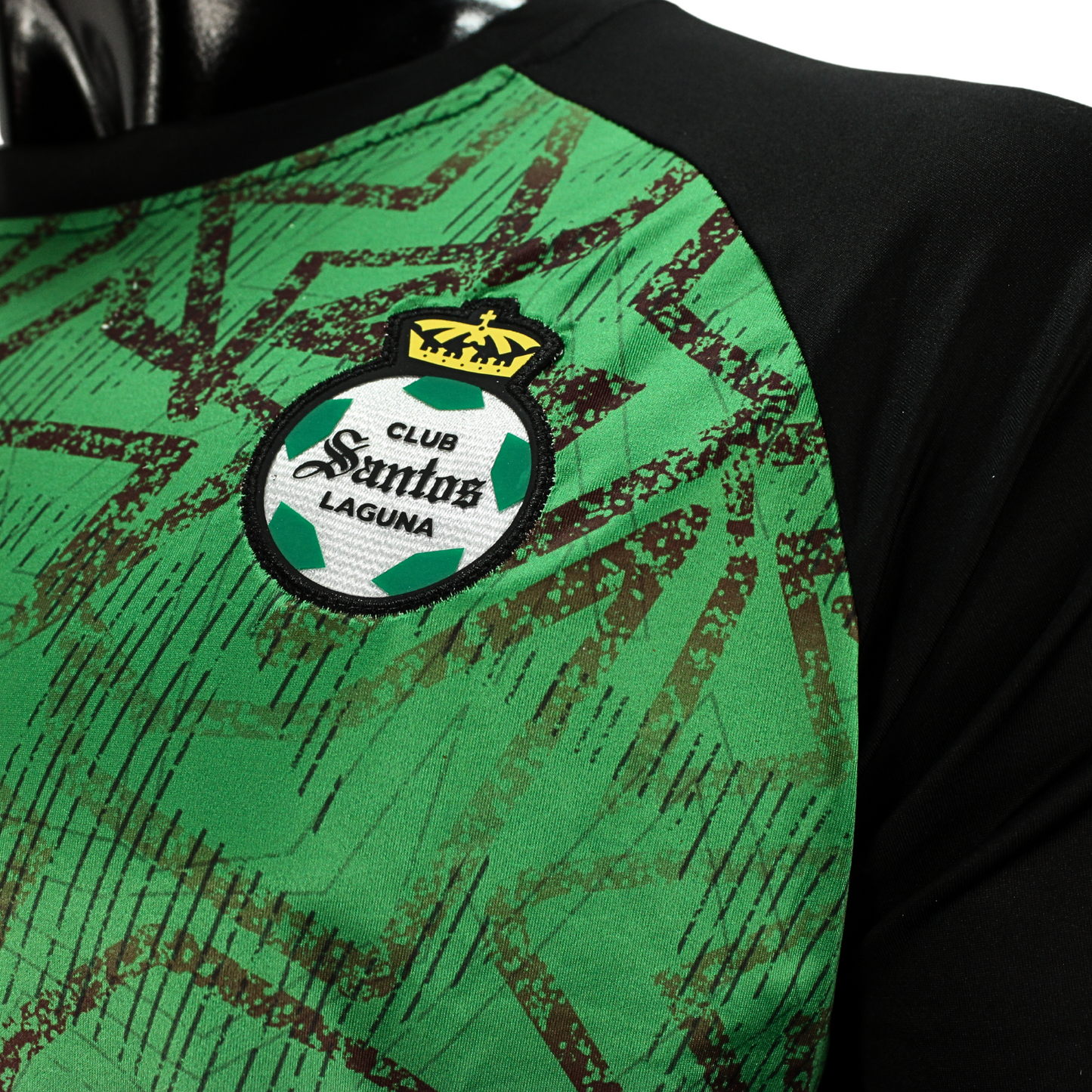 CLUB SANTOS URBAN COMPRESSION T-SHIRT