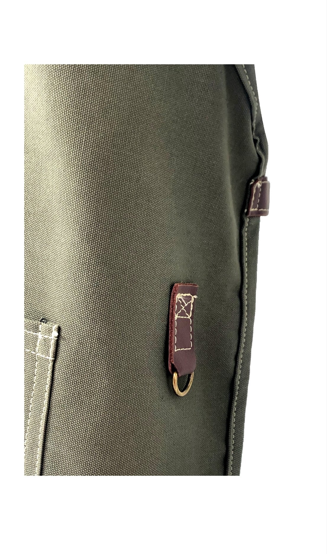 SANTOS LONG SHIELD APRON