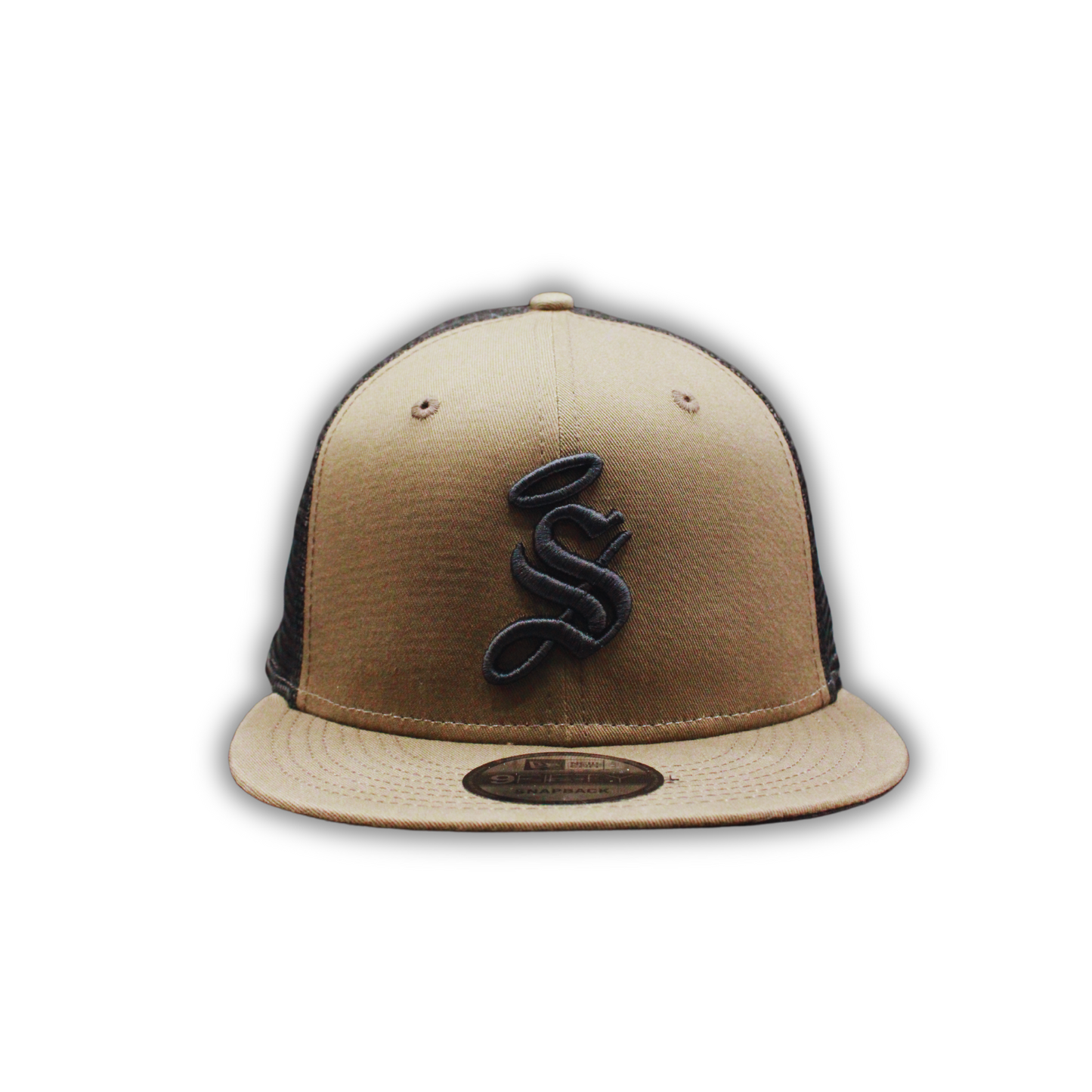 FLAT BROWN CAP WITH "S" SHIELD