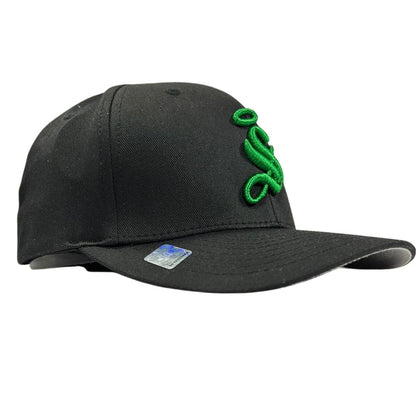 "S" FLEXFIT BLACK CAP